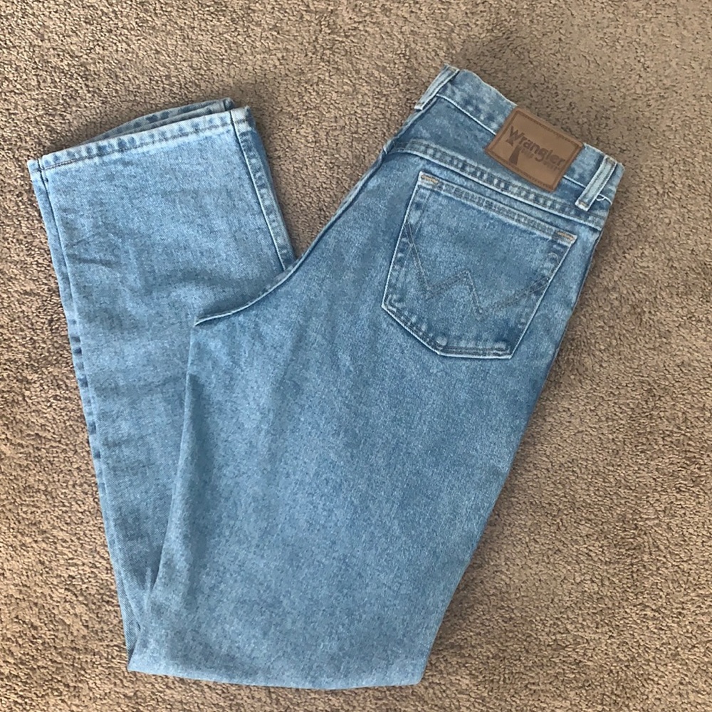 Women’s Wrangler Rugged Wear Jeans